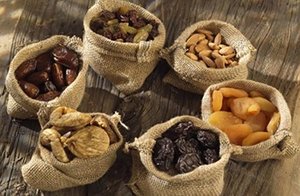 Чорнослив або сушена слива: способи сушіння в домашніх умовах і корисні властивості