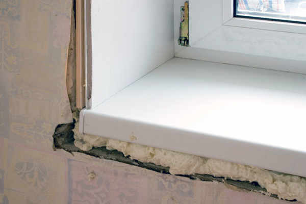 Як встановити пластикове підвіконня без допомоги професіоналів: 6 основних етапів робіт