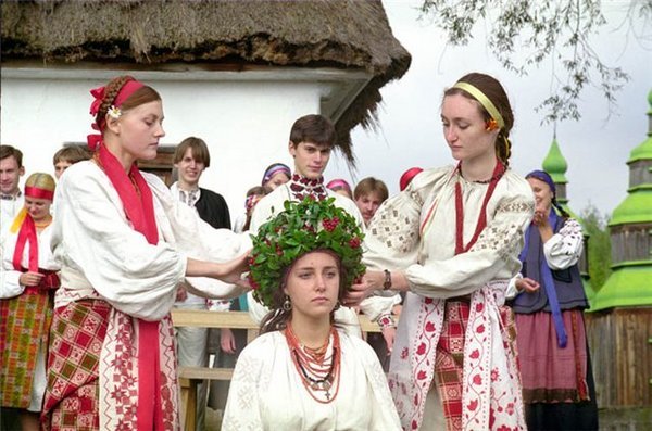 Колоритна українська весілля і її унікальні обряди