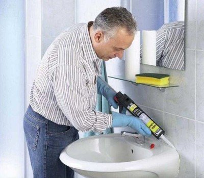 Силіконовий герметик для ванної: який краще, як нанести і скільки коштує?