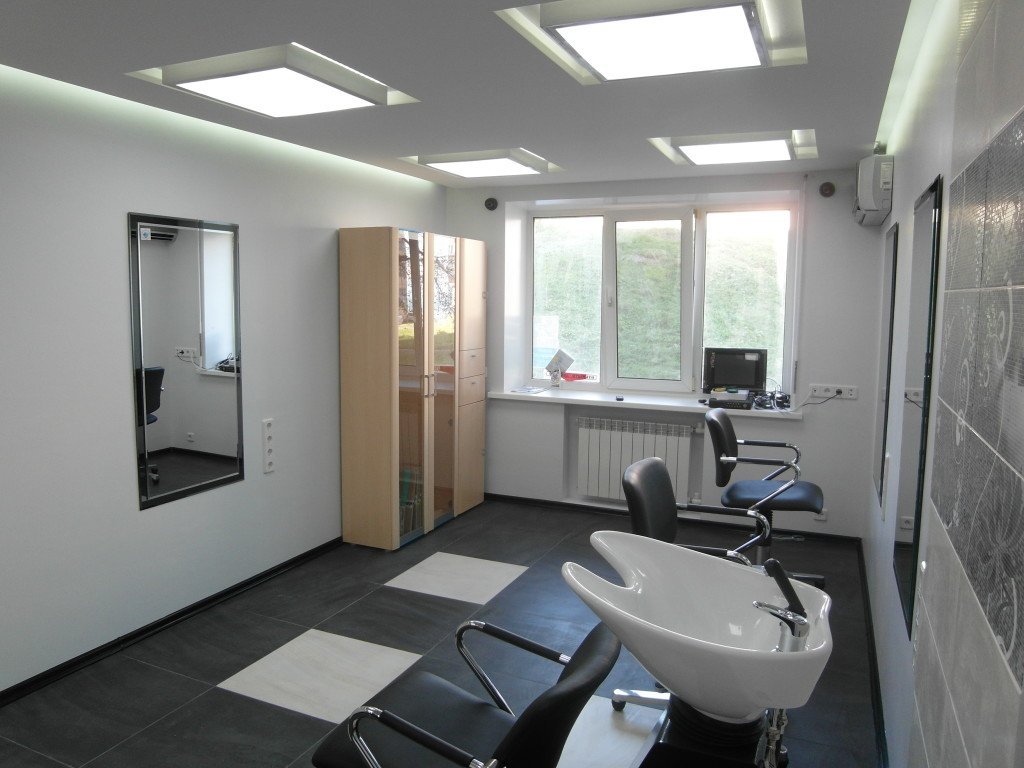 Як однокімнатну квартиру перетворити у перукарню