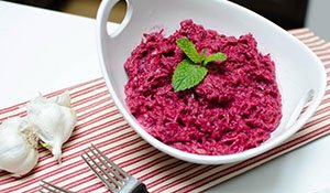 Як правильно варити буряк: прості способи варіння і відео інструкція