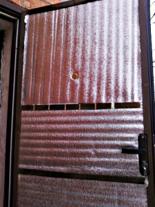 Утеплення дверей: вибір матеріалу і порядок робіт Утеплення дверей: вибір матеріалу і порядок робіт