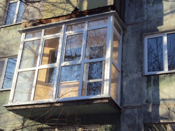 Французький балкон – витончене рішення плюс 3 квадратних метра площі