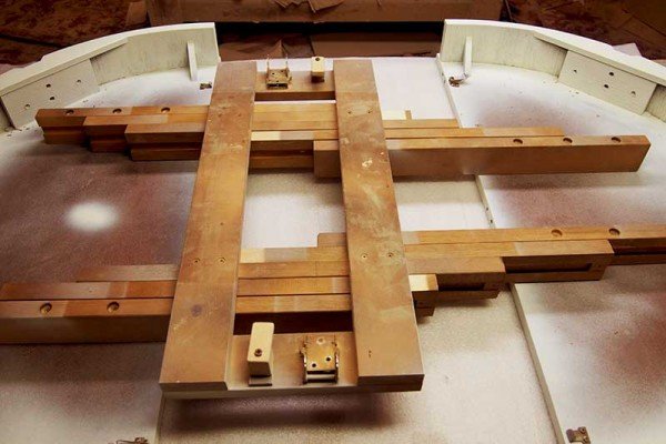 Як зробити кухонний стіл: ідеї, матеріали, покрокова інструкція, фото і відео