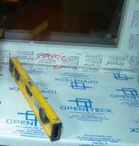 Демонтаж підвіконного блоку і установка нового підвіконня за 9 кроків