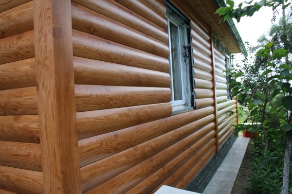 Вініловий сайдинг під колоду: правила монтажу Вініловий сайдинг під колоду: правила монтажу