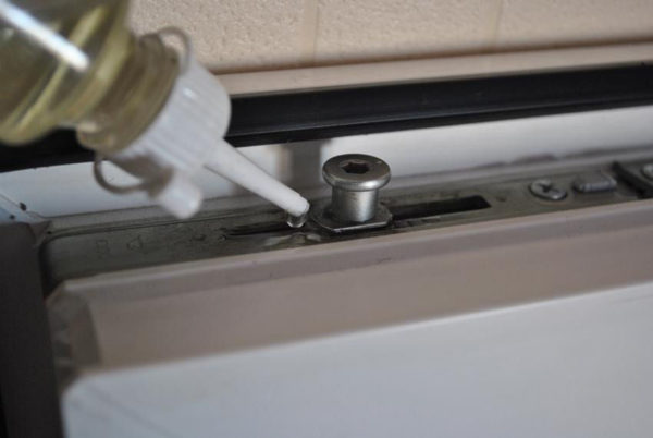 Як самостійно відрегулювати пластикові вікна: 3 основні операції, які легко освоїти кожному