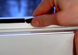 Як вибрати і замінити ущільнювач для пластикових вікон: 4 основних виду