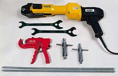 Встановлення сантехніки у ванній кімнаті: монтаж своїми руками і вартість робіт