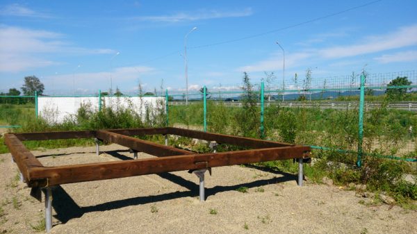 Фундамент будинку на гвинтових палях: всі 4 етапи пристрою підстави