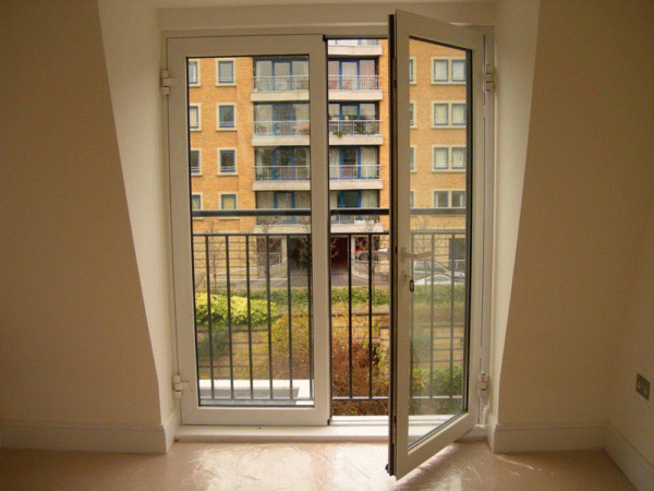 Французький балкон – витончене рішення плюс 3 квадратних метра площі