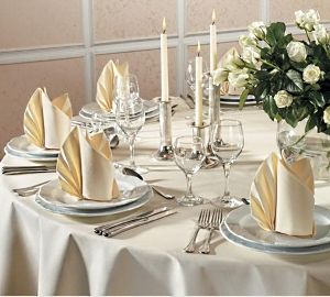 Як зшити серветки для сервірування столу своїми руками