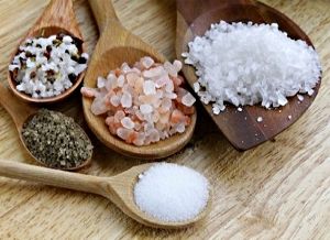 Як солити помідори холодним способом: рецепти, поради, фото і відео