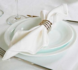 Як зшити серветки для сервірування столу своїми руками