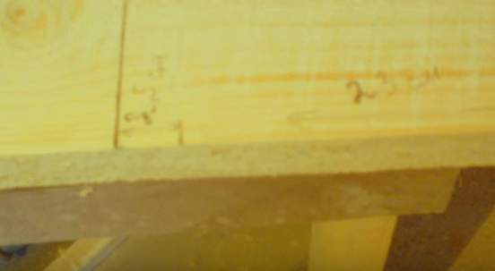 Як зробити полицю на стіну своїми руками: 3 простих варіанти для новачка