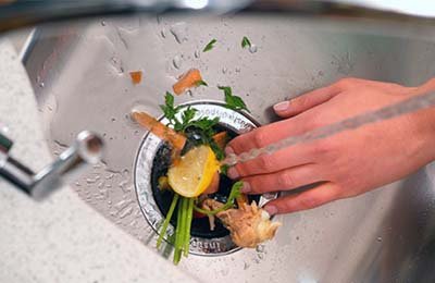 Подрібнювач харчових відходів для раковини: як вибрати, встановити і ремонтувати?