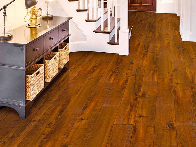 Чим відрізняється паркет від ламінату, що краще