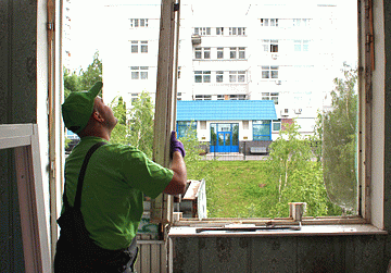 Як самостійно встановити балконні двері за 16 простих кроків