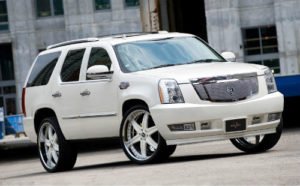 Сонник Нова Машина: шикарна білого, чорного, синього кольору уві сні