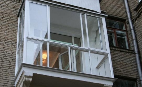 Балконні рами: установка своїми руками