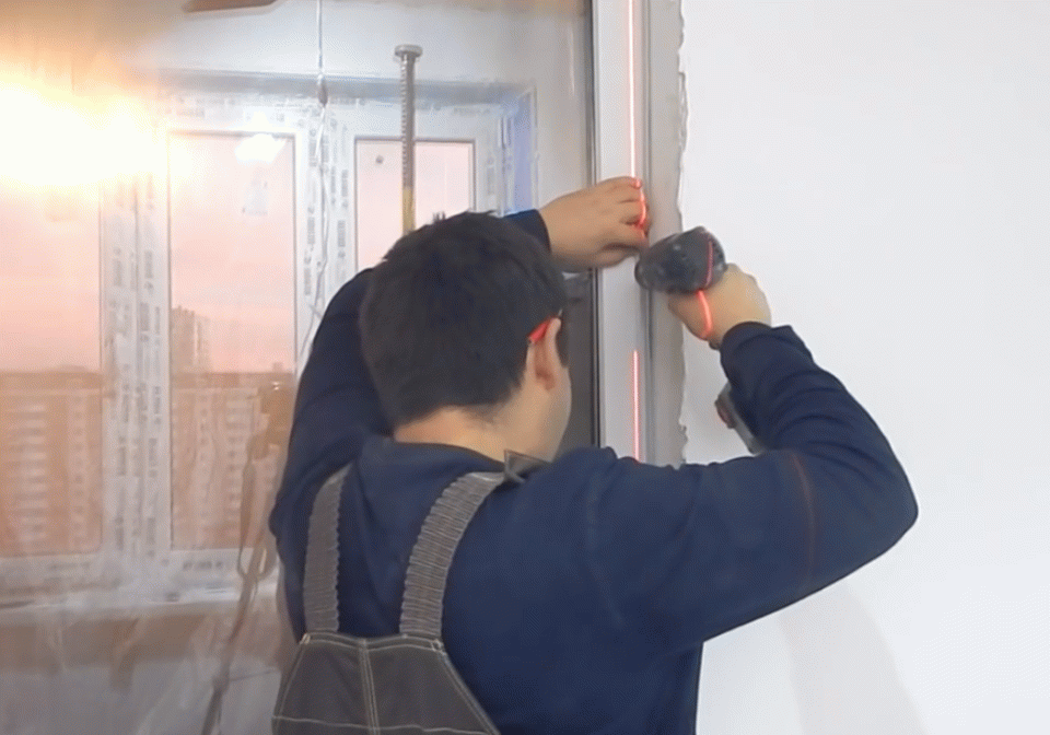 Стельова сушарка для білизни на балкон — 25 етапів самостійної установки