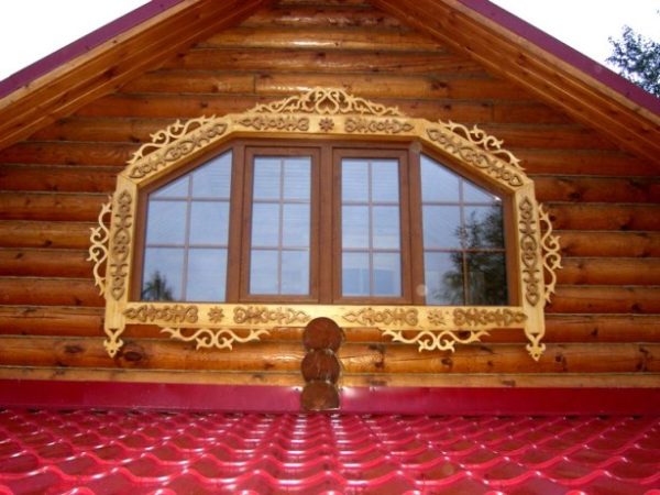 Наличники на вікна: 3 основних варіантів виробів