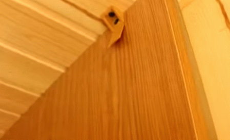 Як красиво зробити шафу на балконі — 2 перевірених варіанти складання для домашніх майстрів