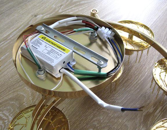 Як підключати люстри подвійний і потрійний вимикач, люстра з пультом Як підключати люстри подвійний і потрійний вимикач, люстра з пультом