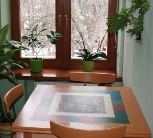 Як відреставрувати стіл з допомогою декупажу: ідеї, покрокова інструкція, фото і відео