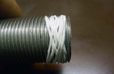 Фум стрічка: яке застосування і як правильно намотувати на різьбу?