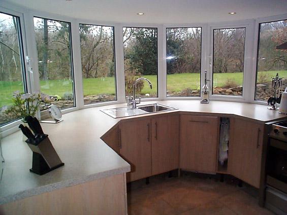 Висота підвіконня від підлоги – 4 основних правила установки