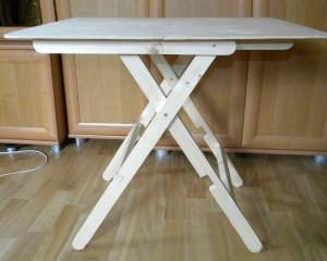 Як зробити стіл для балкона: ідеї, матеріали, покрокова інструкція, фото і відео