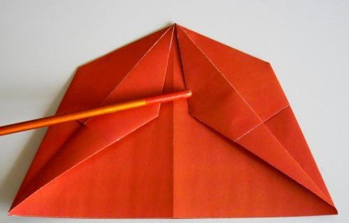 Як зробити паперовий літачок, який довго літає: варіанти моделей, покрокові схеми, фото і відео