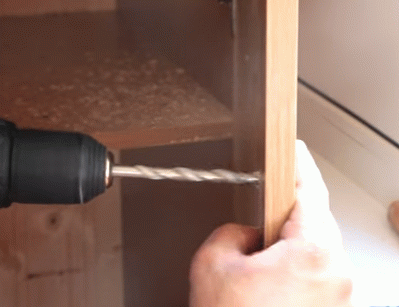 Як красиво зробити шафу на балконі — 2 перевірених варіанти складання для домашніх майстрів