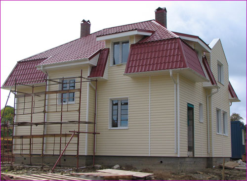 Обшивка деревяного будинку сайдингом своїми руками – поради по монтажу Обшивка деревяного будинку сайдингом своїми руками – поради по монтажу