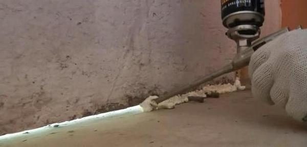 Як утеплити балкон зсередини своїми руками – найбільш прості та ефективні способи проведення робіт