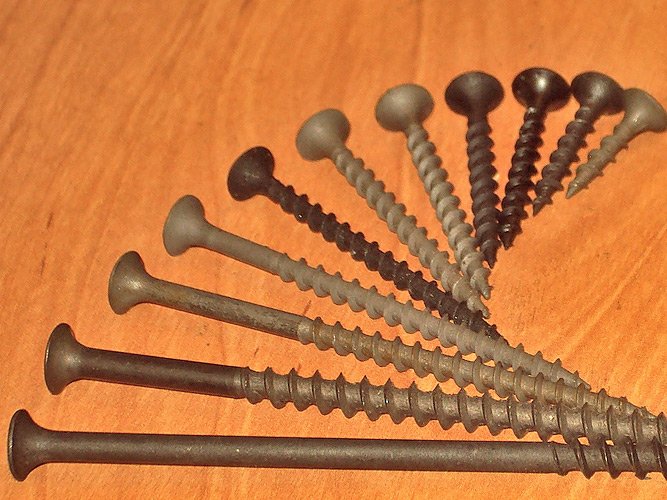 Дієві методи усунення скрипів паркету