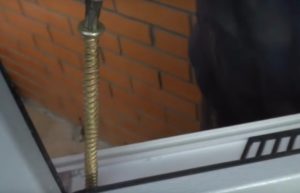 Засклення балконів в хрущовці: наводимо балкон в порядок за 3 кроки