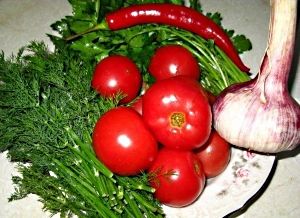 Як солити помідори холодним способом: рецепти, поради, фото і відео