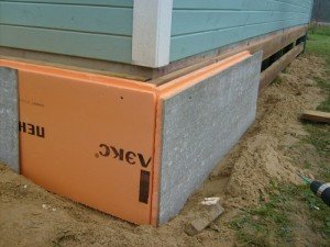 Утеплюємо фундамент піноплекс: порядок робіт і важливі особливості