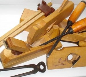 Стілець своїми руками з дерева — креслення і розміри