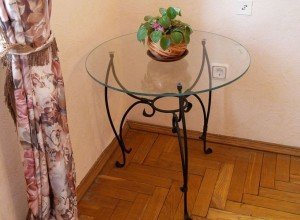 Як зробити стіл з металевого профілю своїми руками