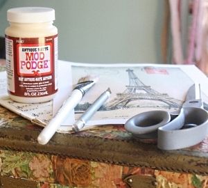 Як відреставрувати стіл з допомогою декупажу: ідеї, покрокова інструкція, фото і відео