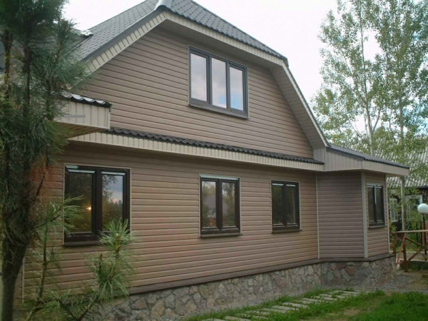 Вибір кольору сайдинга: правила створення красивого фасаду Вибір кольору сайдинга: правила створення красивого фасаду