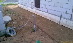 Отмостка навколо будинку своїми руками: покрокова інструкція, відео