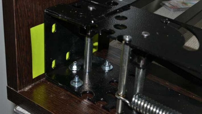 Як зробити журнальний стіл: ідеї, матеріали, покрокова інструкція, креслення з розмірами, фото і відео