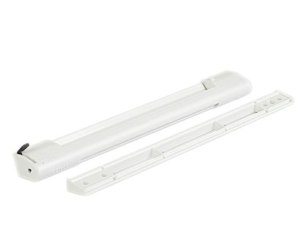 Припливний клапан на пластикові вікна: 3 види пристроїв і одна технологія установки