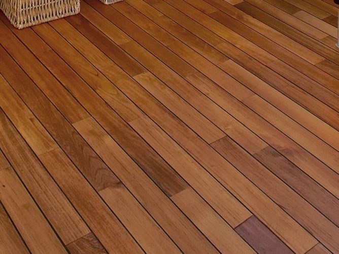 Паркетна дошка або паркет у ванній, що краще