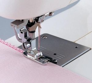 Як зробити стіл для швейної машинки своїми руками